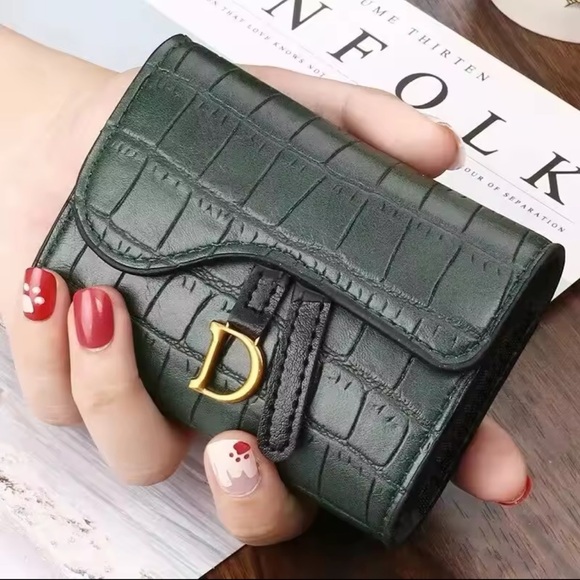 Elegant Green - Luxury Card Holder ( Short Walet )